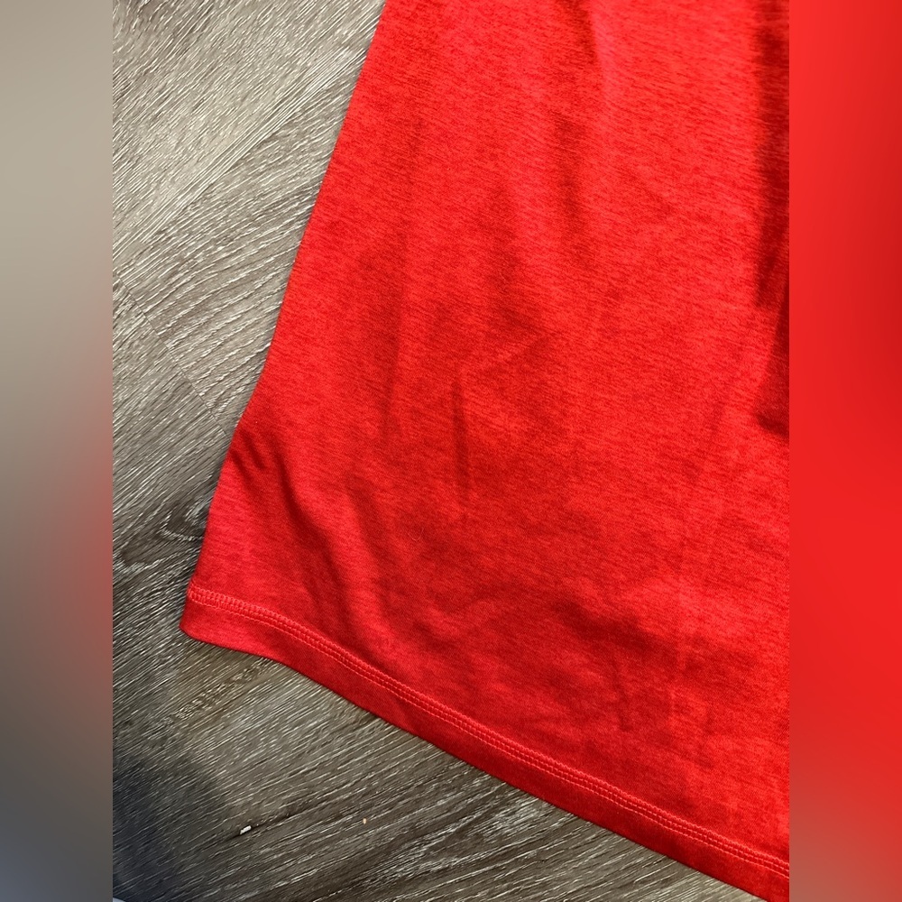 Blackhawks hockey NHL dry fit shirt - Picture 3 of 5